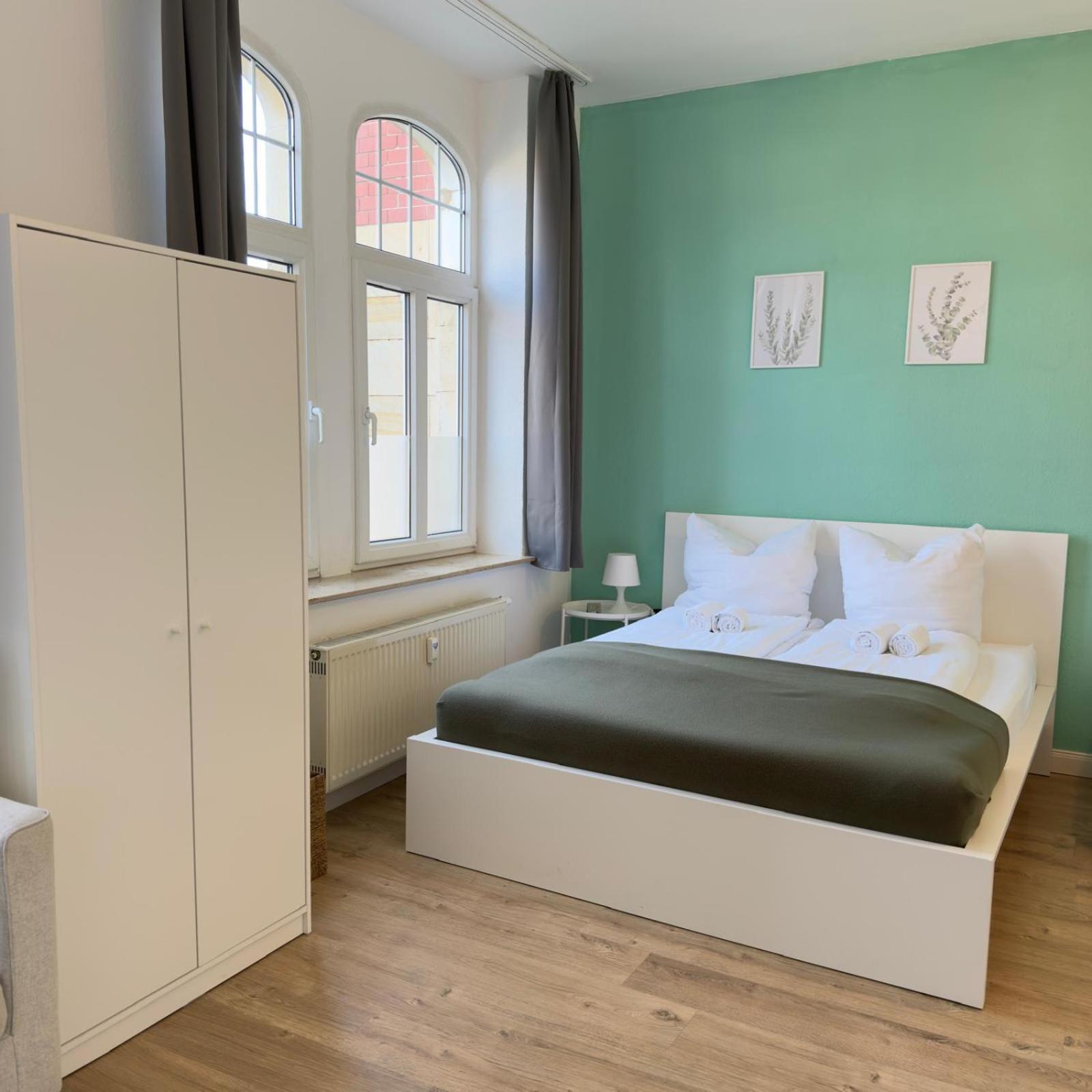 Raha Apartments - Modernes Studio-Apartment - Hbf - Gratis Parkplatz Эрфурт Экстерьер фото